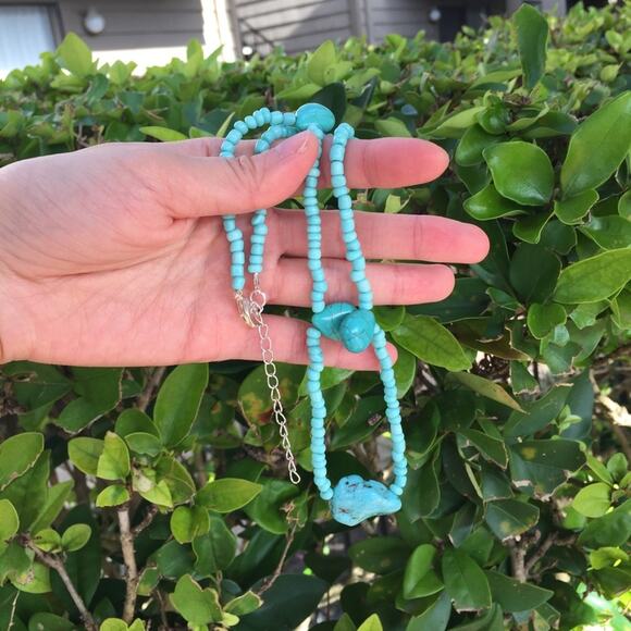 Handmade Turquoise Beaded Necklace - Picture 8 of 9